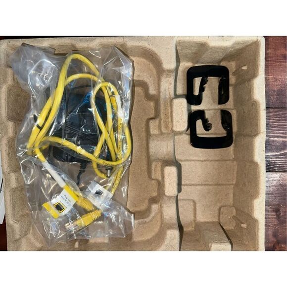 Netgear N600 Wireless Dual Band Router WNDR3400v2 - Picture 6 of 8